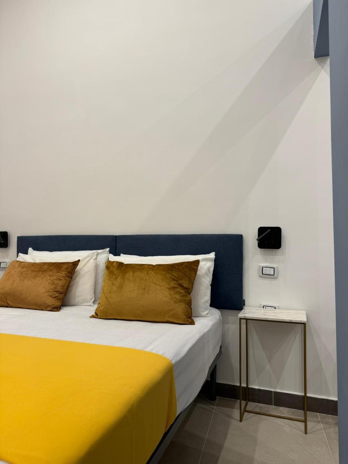 Art Suite San Liborio เนเปิลส์ ภายนอก รูปภาพ