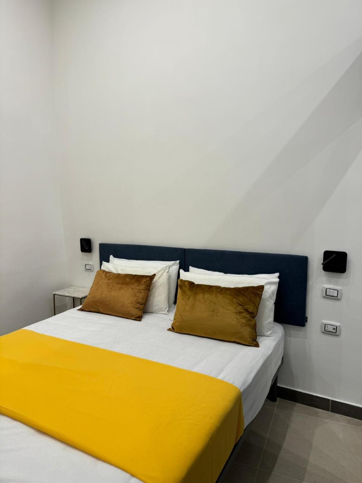 Art Suite San Liborio เนเปิลส์ ภายนอก รูปภาพ